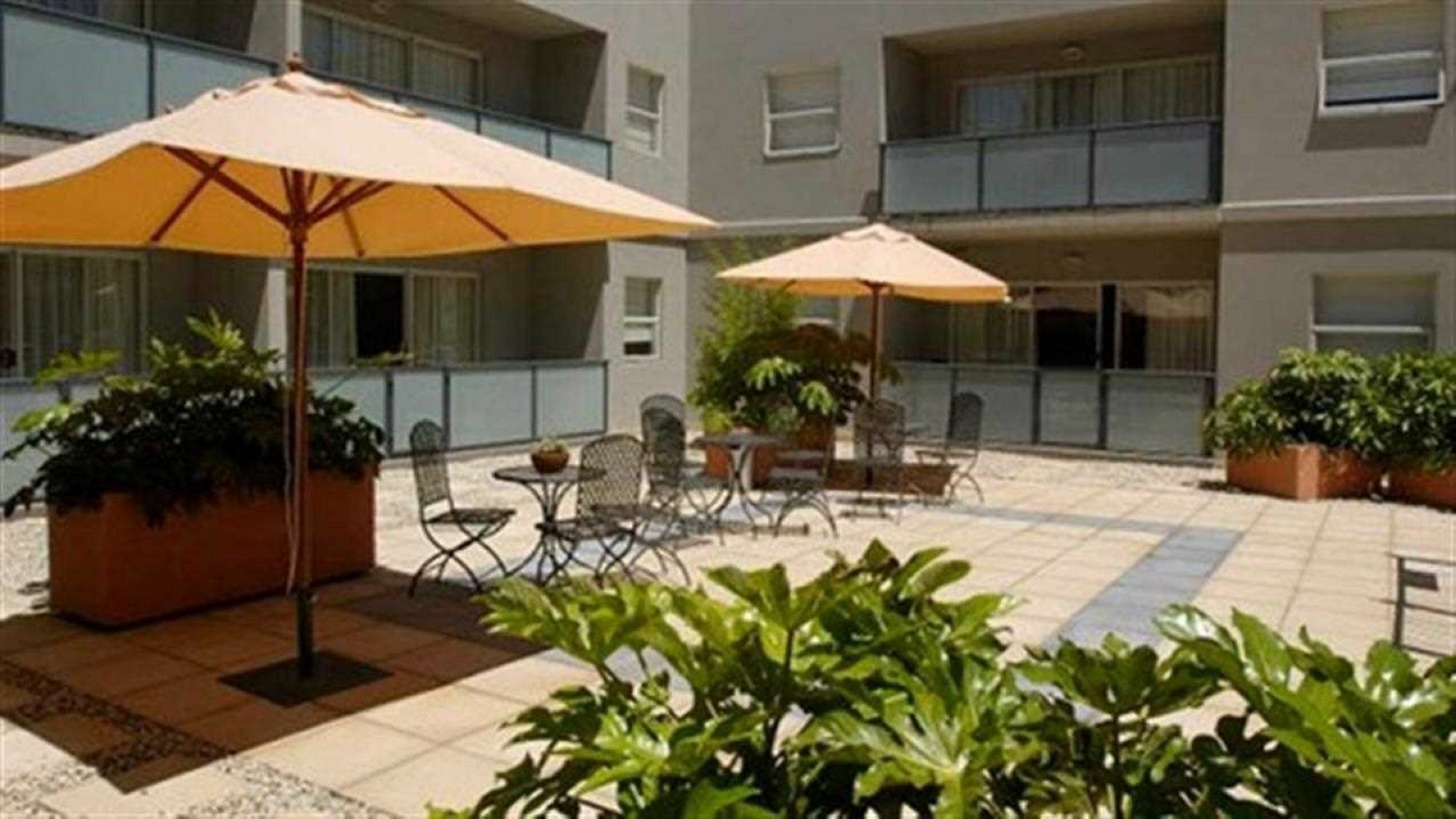 Punthill Burwood Aparthotel Exterior photo